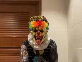 Lila Lovely takes a bathroom break with Gibby The Clown